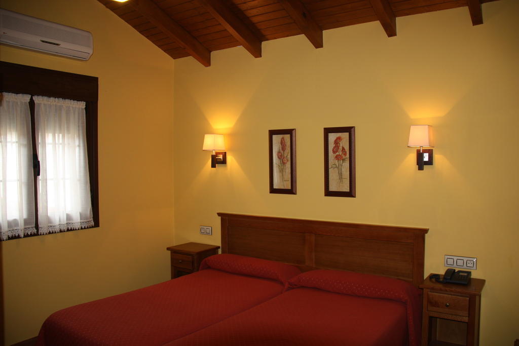 La Casona De Entralgo ξενώνας Pola de Laviana Δωμάτιο φωτογραφία